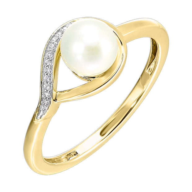 14kt Yellow Gold Pearl Ring With 11 Round Diamonds .02tdw H/I I2