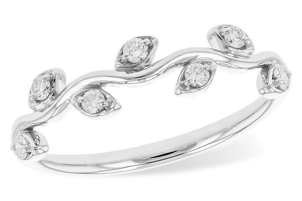 14kt White Gold Fashion Ring With 7 Round Diamonds .14tdw G SI2