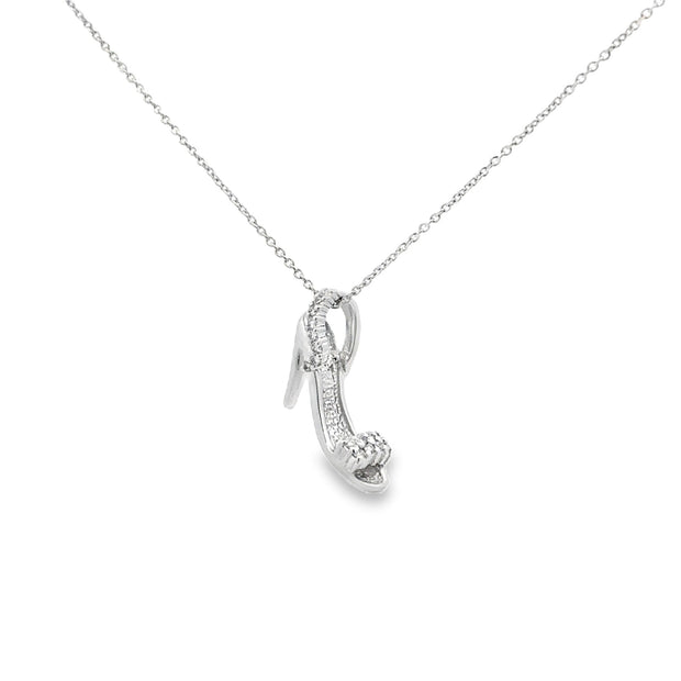 Vintage 18Kt White Gold 16 Inch Long Cable Chain With A High Heel Shoe