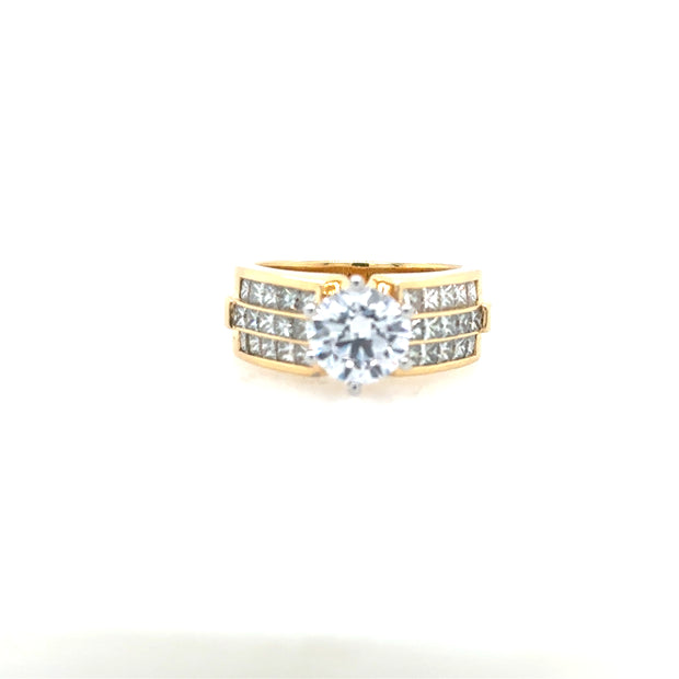 18Kt Yellow Gold Semi-Mount With 3 Rows Of 30 Channel Set Princess Cut