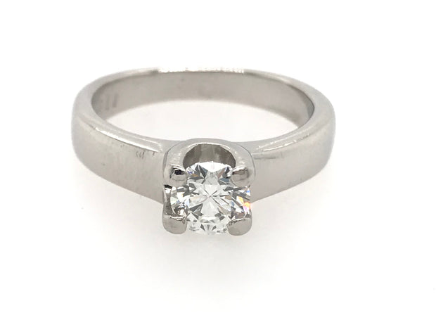 Platinum 950 Ring With 1 Round Brilliant Cut Diamond = Approx .62ct., VS1 FG  8.7 GramsRetail 5199  Estate 3199