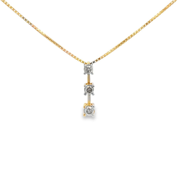 Vintage 14Kt Yellow Gold Box Chain 16 Inches Long With A Pendant Set W
