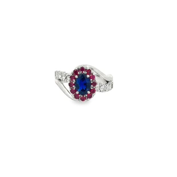 Vintage 14Kt White Gold Ring Prong Set With One Oval Natural Blue Sapp