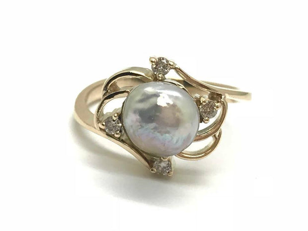 14Kt Yellow Gold Ring With 1 - 8.6mm Baroque Cultured Pearl, Silver In Color  4 Round Brilliant Cut Diamonds = Approx .12Ct Total Weight, I1 Clarity With J ColorRetail 999  Estate 499