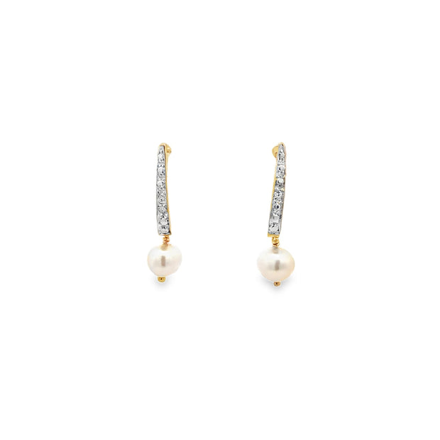 Vintage 14Kt Yellow Gold Earrings Set With Four Round Single Cut Diamo