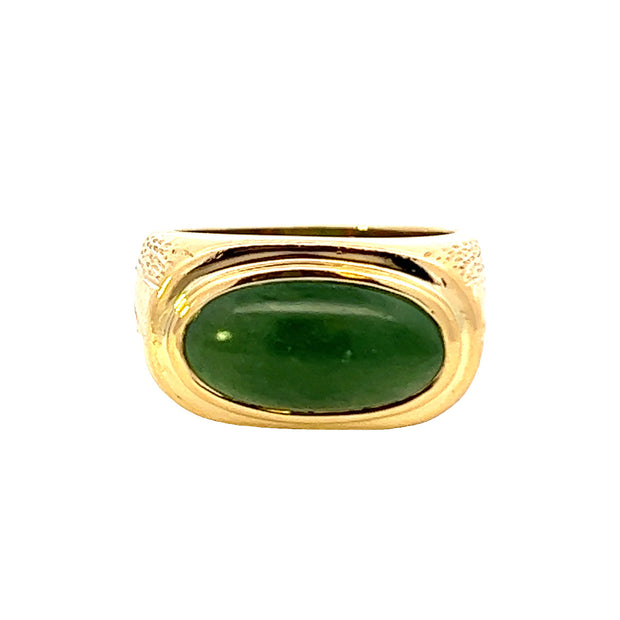 Vintage 18Kt Yellow Gold Ring Bezel Set With One 16X8mm Oval Nephrite