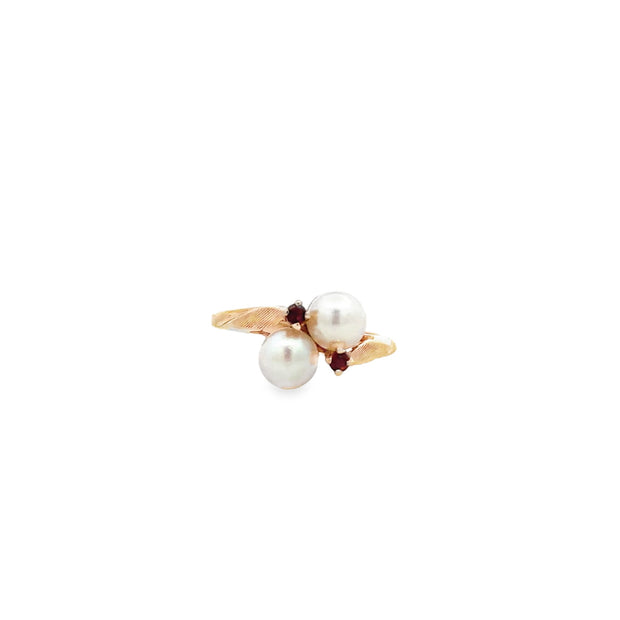 Vintage 14Kt Yellow Gold Ring Set With Two 1.75Mm Round Garnets And Tw