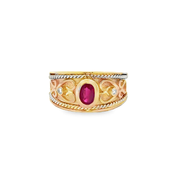 Vintage 14Kt Yellow Gold Ring Set With 2 Round Brilliant Cut Diamonds