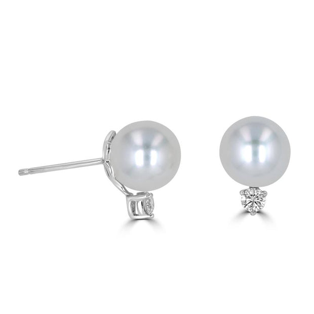 14kt White Gold 7mm Freshwater Pearl Studs With A Round Diamond .07tdw
